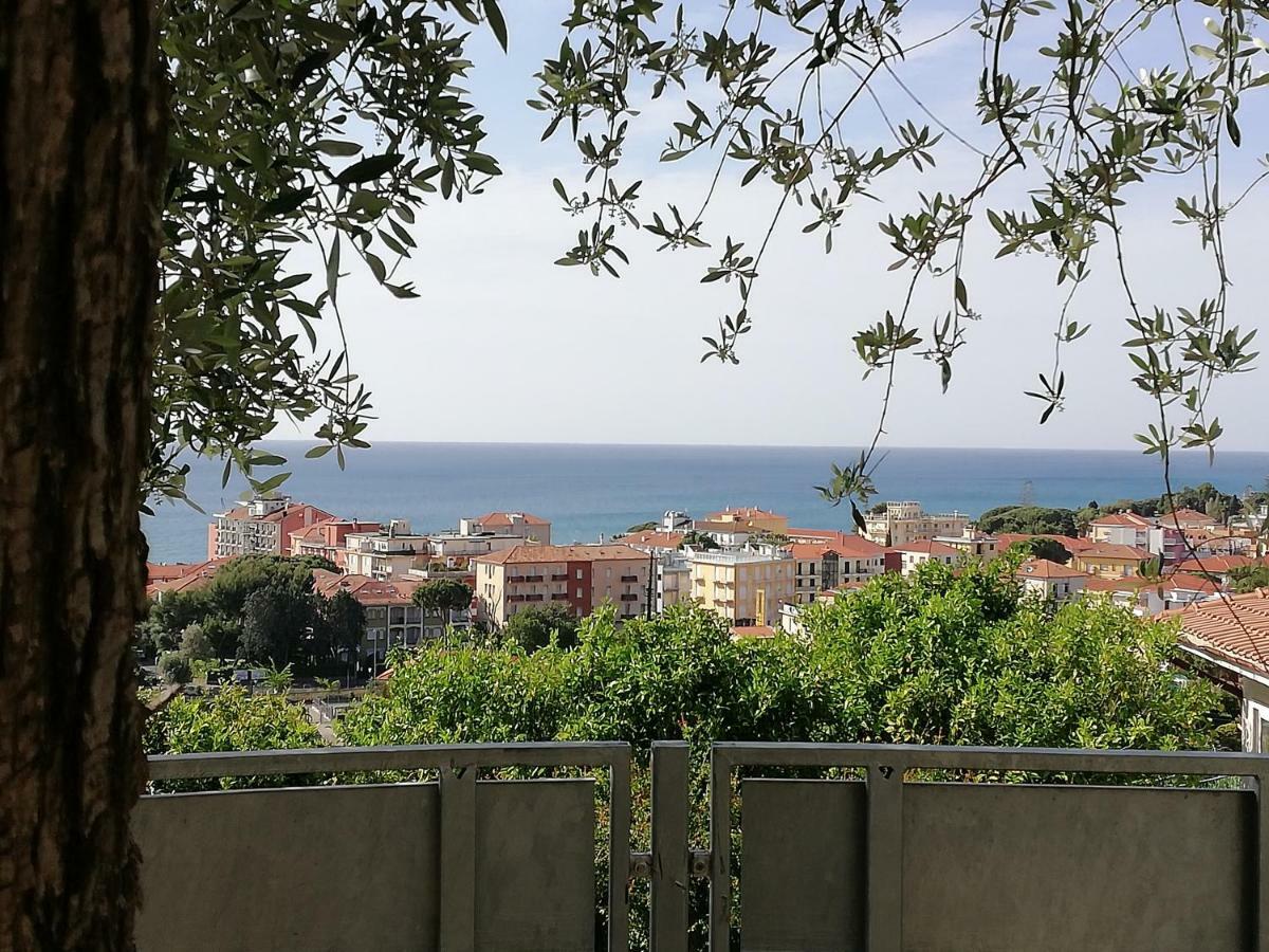 Sugli Allori Diano Marina Kültér fotó